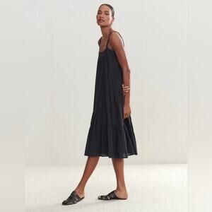 NWT: Jenni Kayne Summer Tiered Seesucker Dress in Size Medium